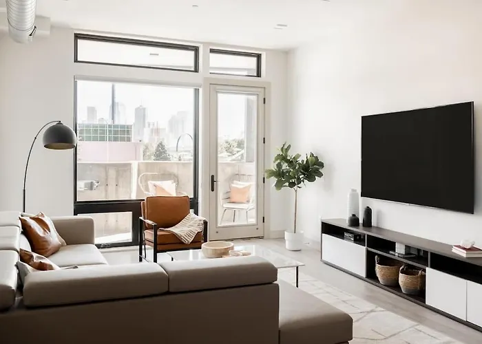Brand New Condo - Walk To Empower Stadium - Tesoro